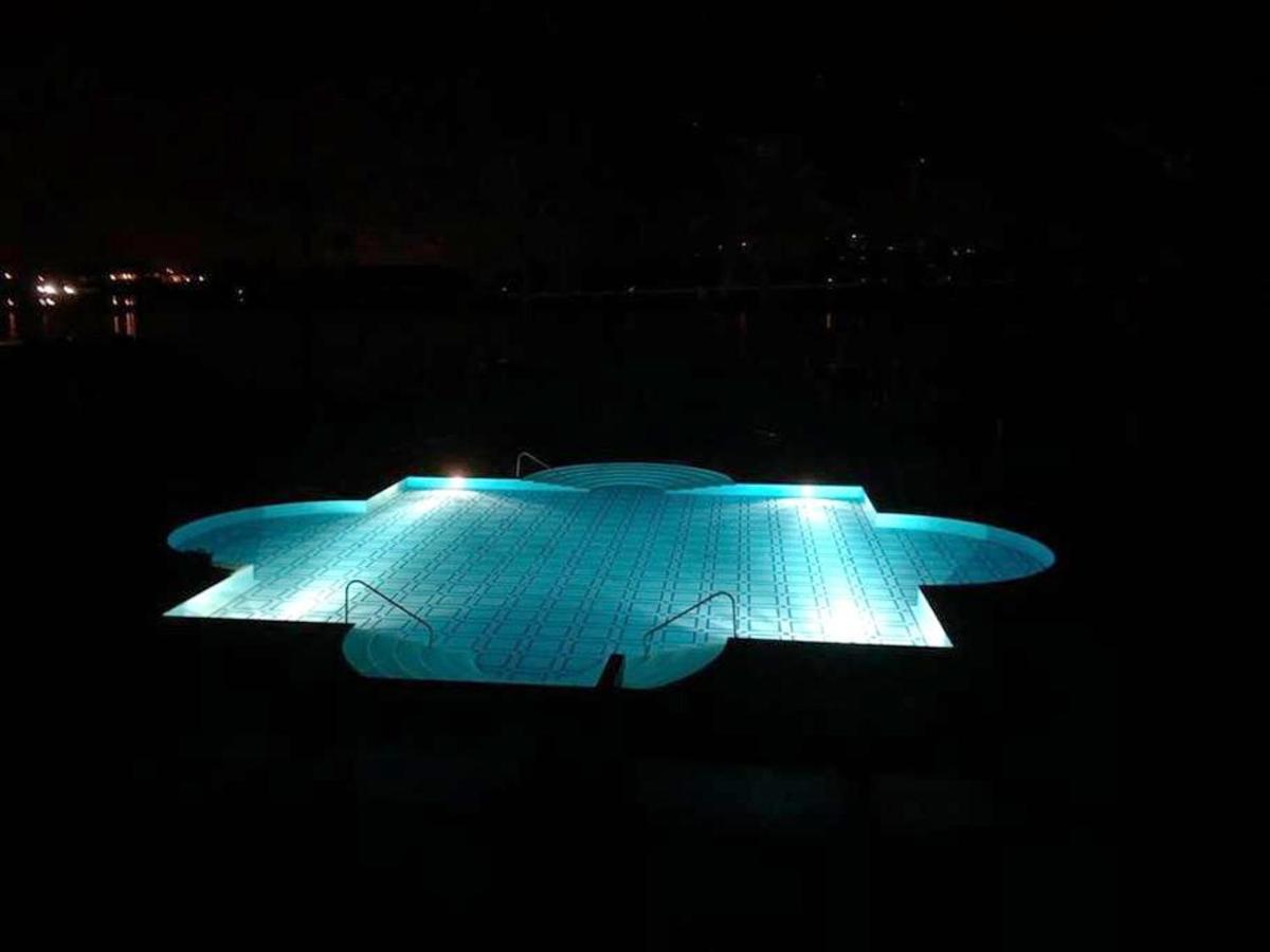 Charming Apartment In Estombar With Private Pool. Eksteriør billede